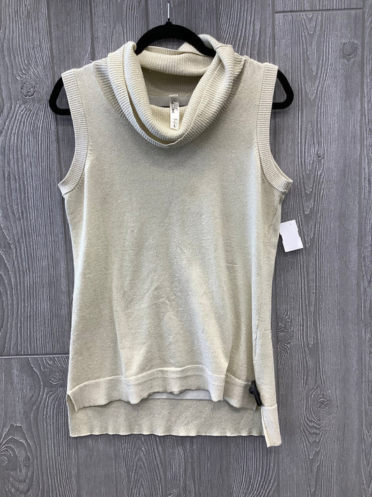 Top Sleeveless By Clothes Mentor In Gold, Size: L