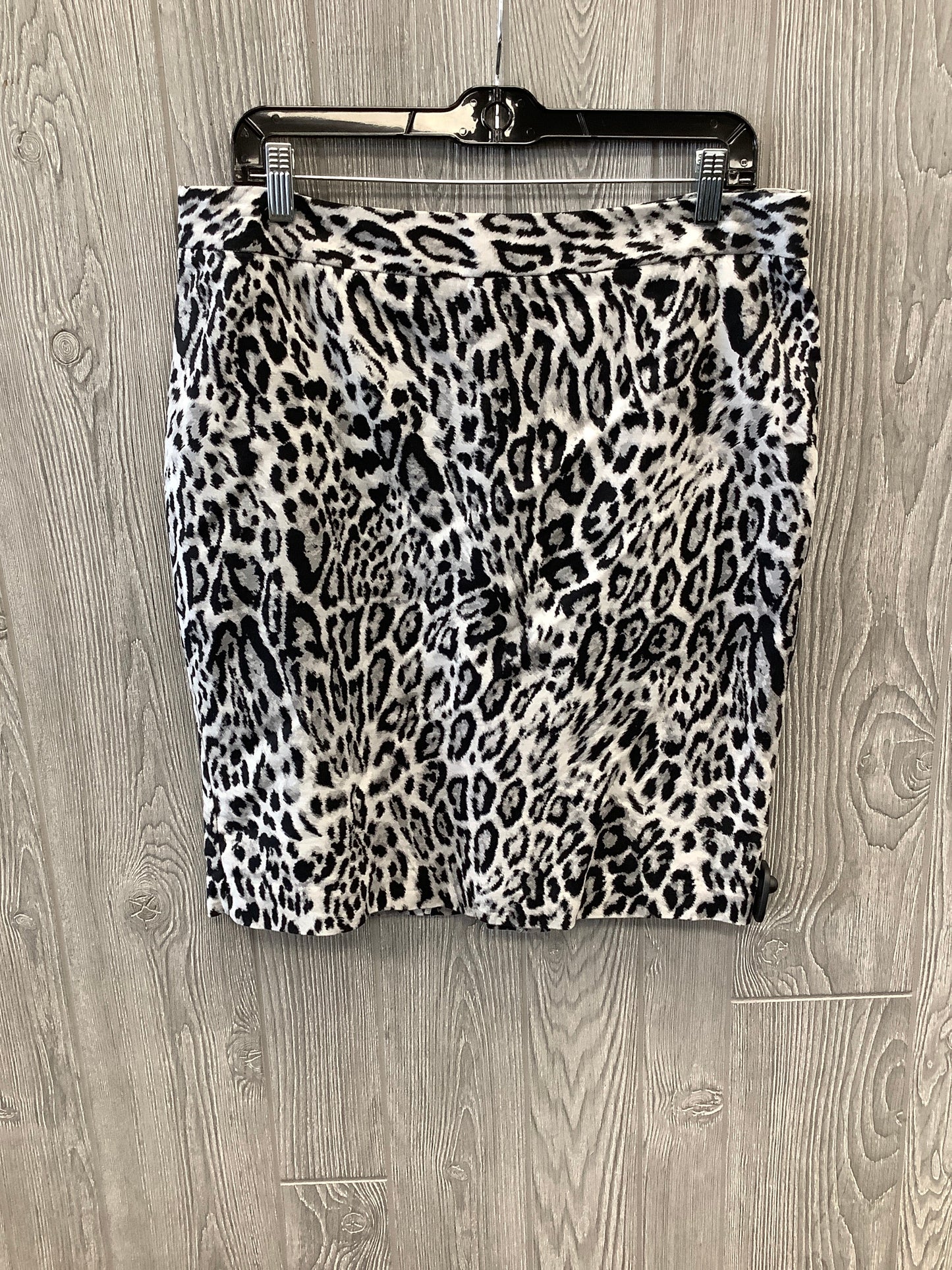 Animal Print Skirt Midi Worthington, Size 10