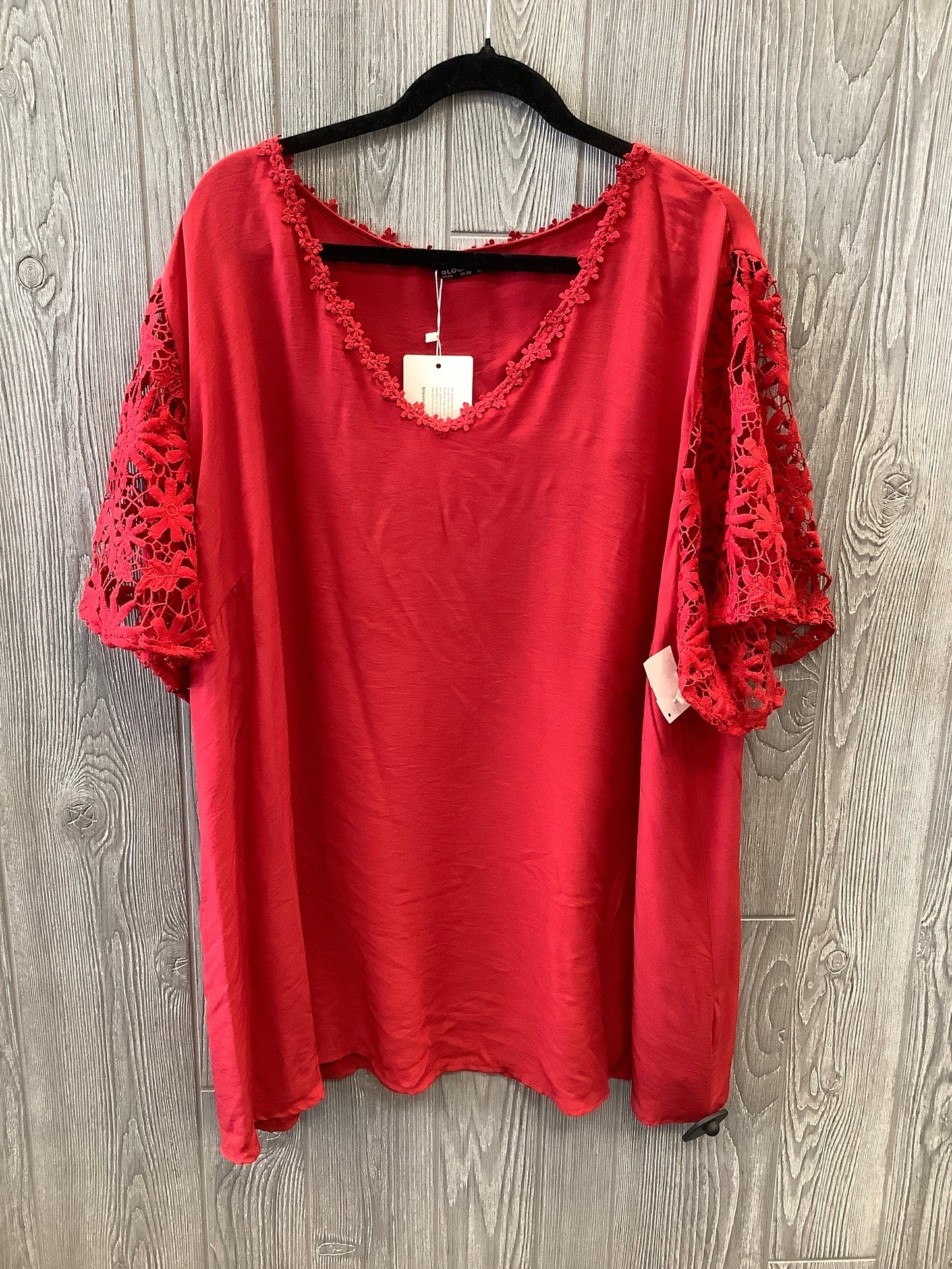 Red Top Short Sleeve Clothes Mentor, Size 3x