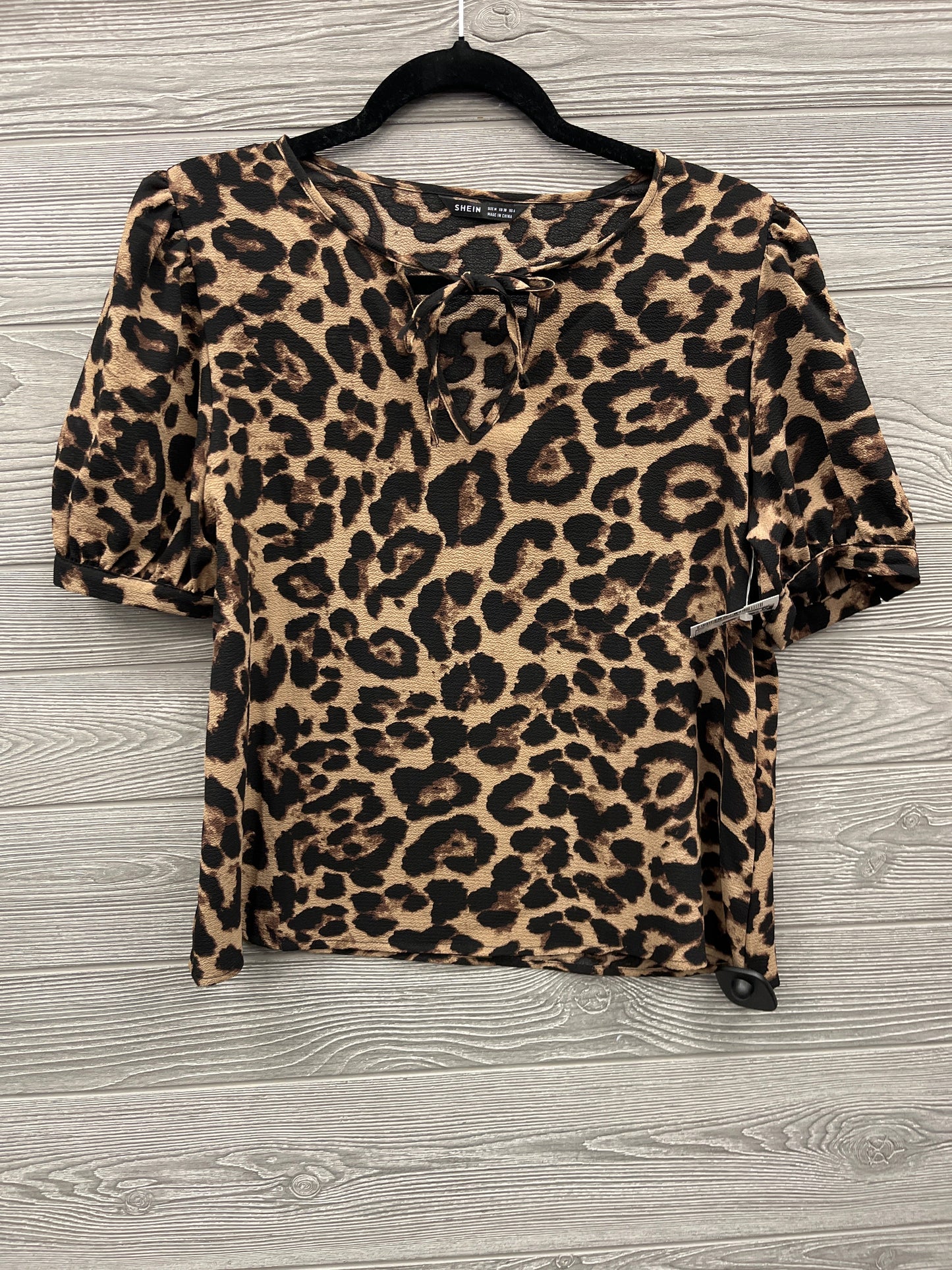 Top Short Sleeve By Shein In Animal Print, Size: M