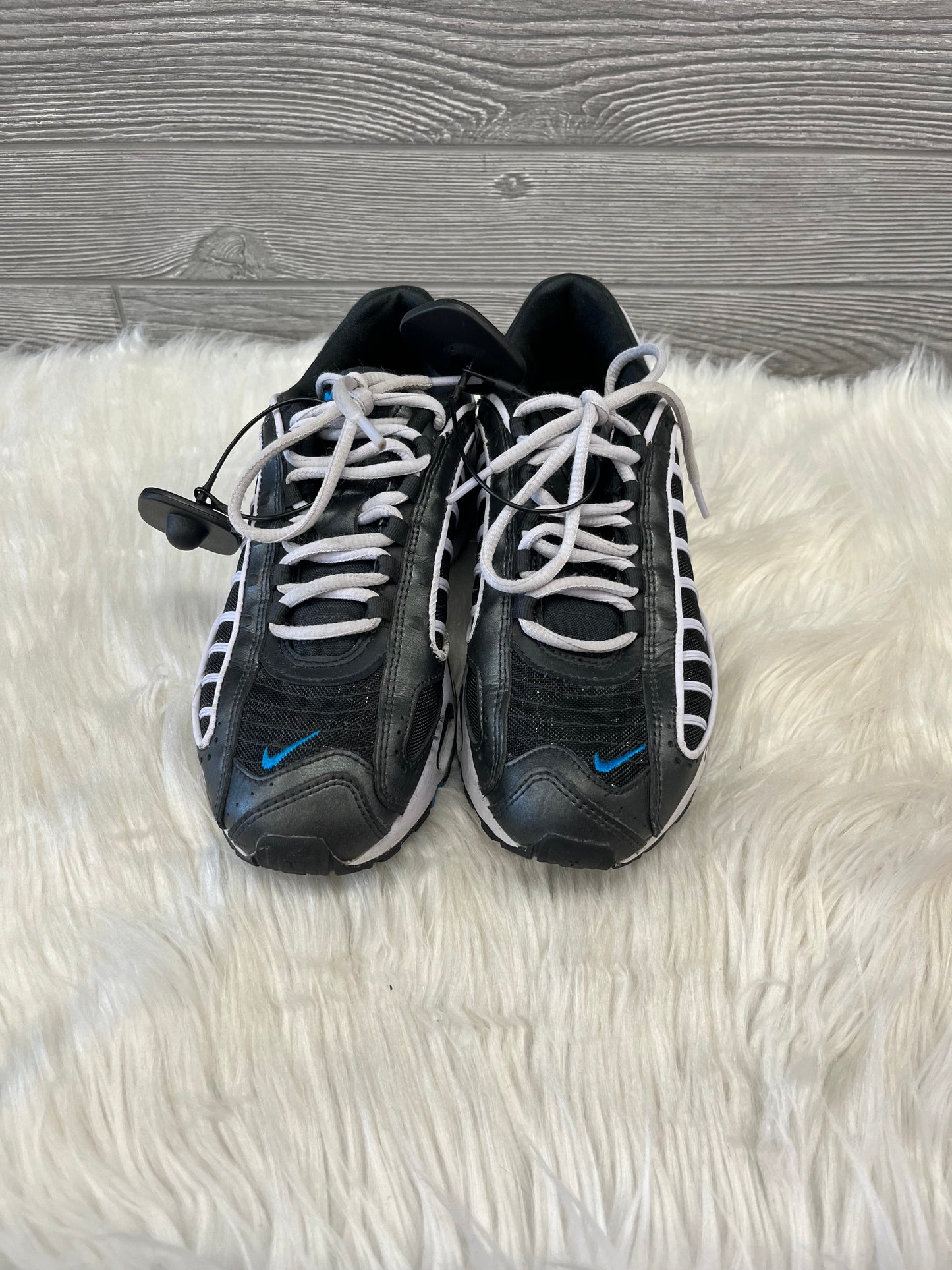 Shoes Athletic By Nike In Black, Size: 7.5