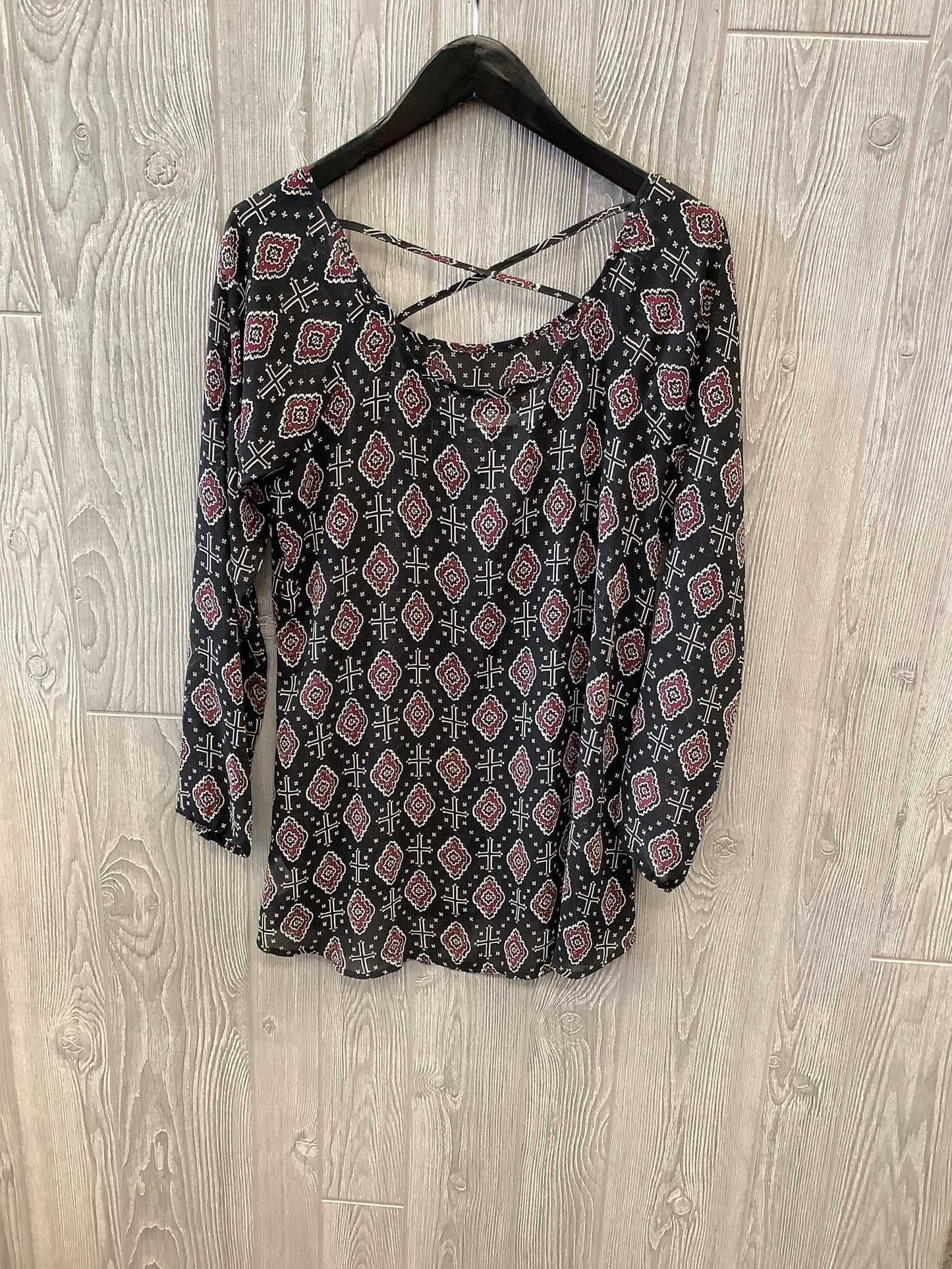 Black Top Long Sleeve Maurices, Size M