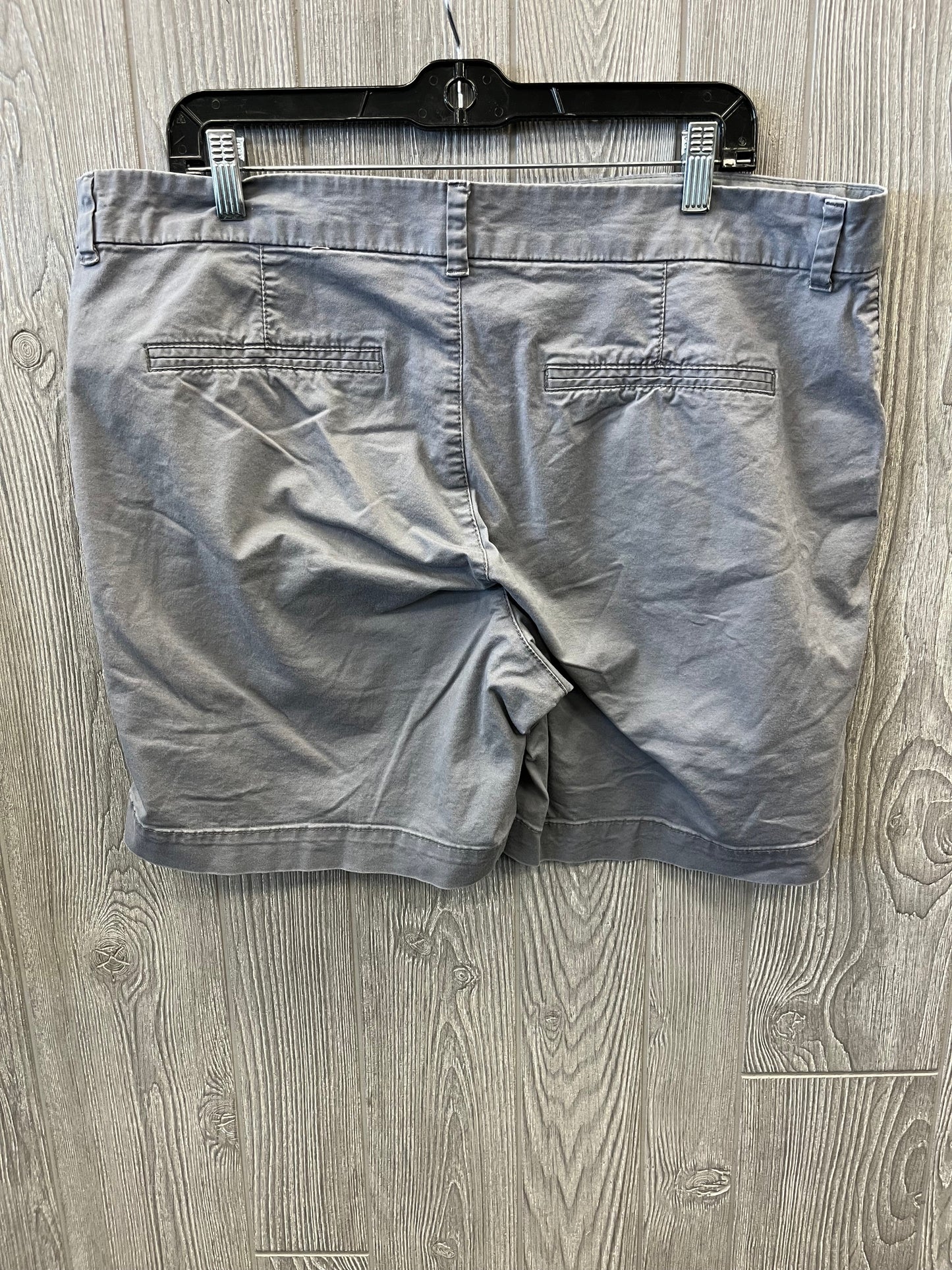 Shorts By Old Navy In Grey, Size: 16