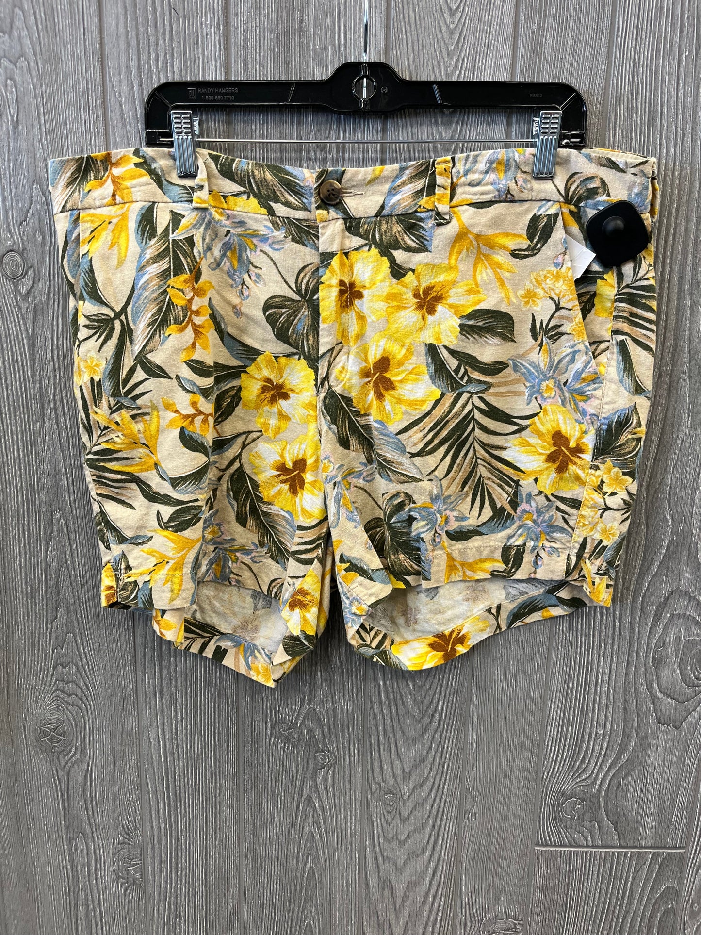 Shorts By Old Navy In Yellow, Size: 16