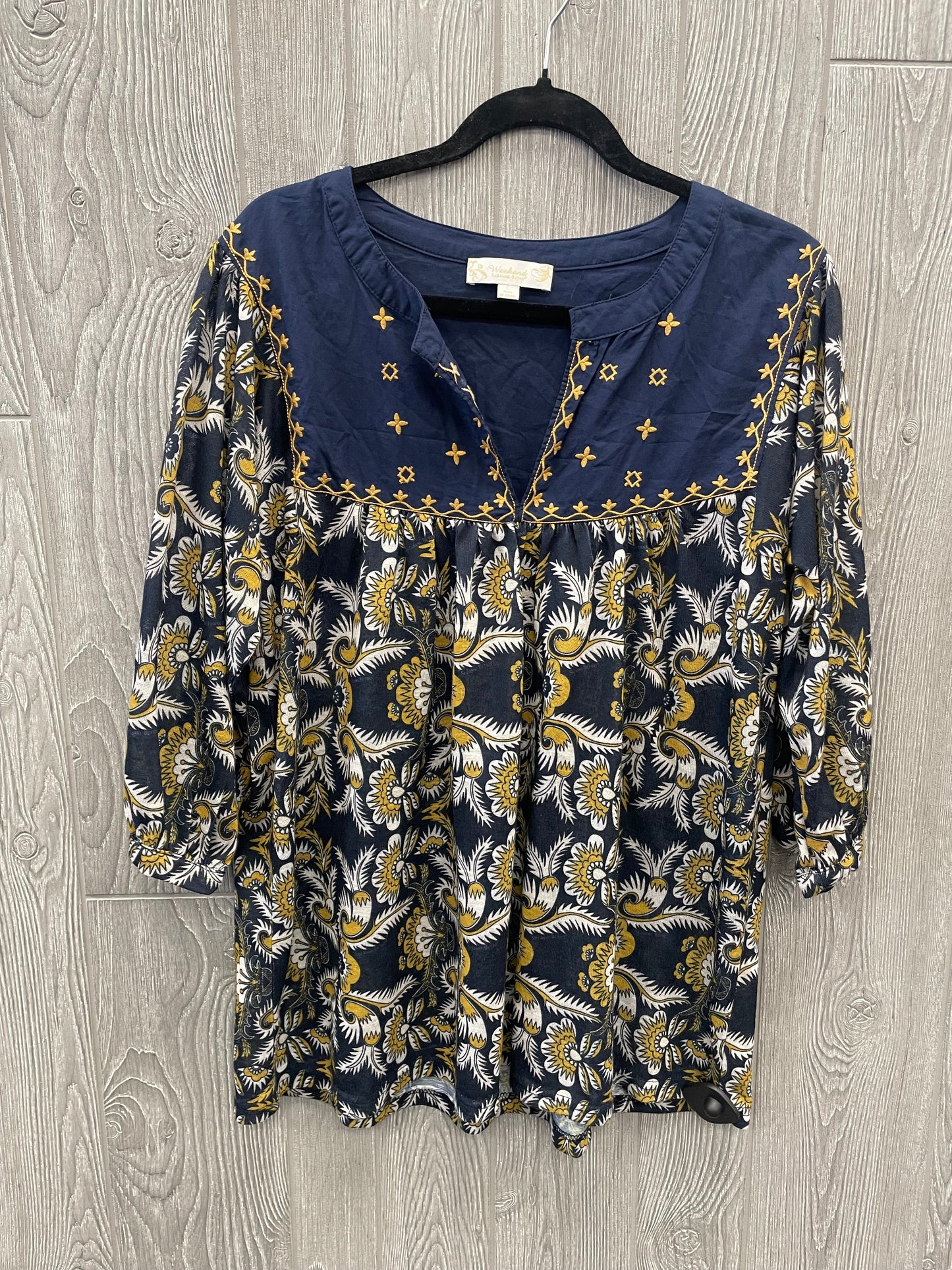Blue Top 3/4 Sleeve Suzanne Betro, Size L