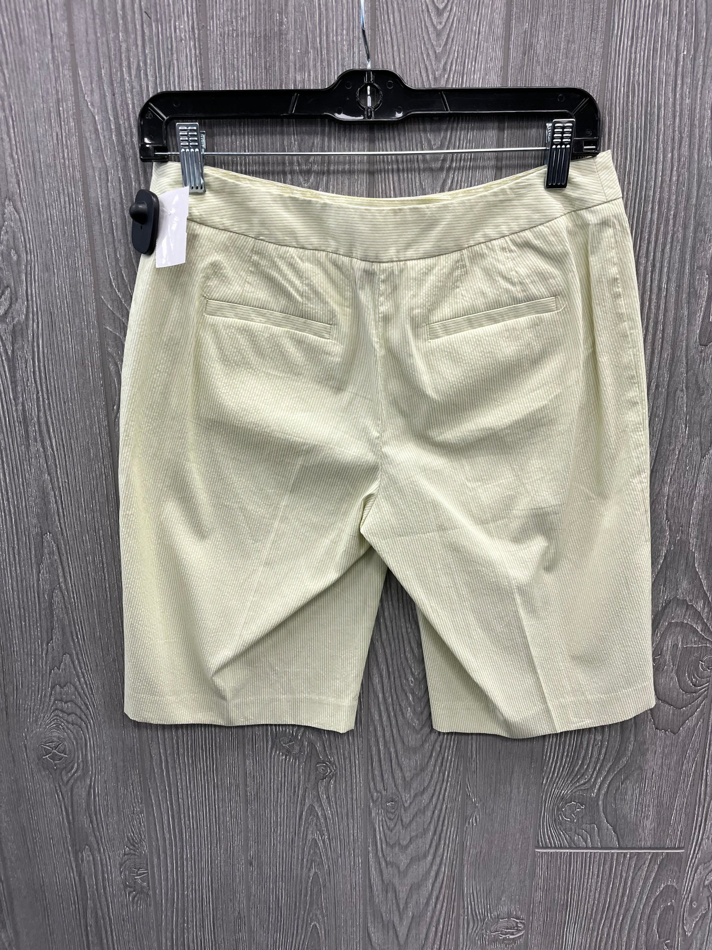 Shorts By Chicos In Yellow, Size: Xs