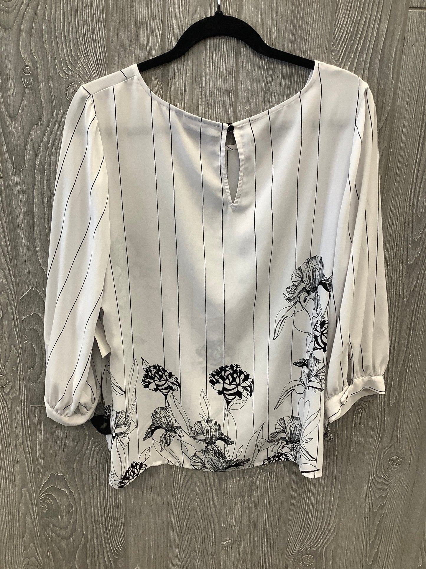 White Top Long Sleeve Apt 9, Size L