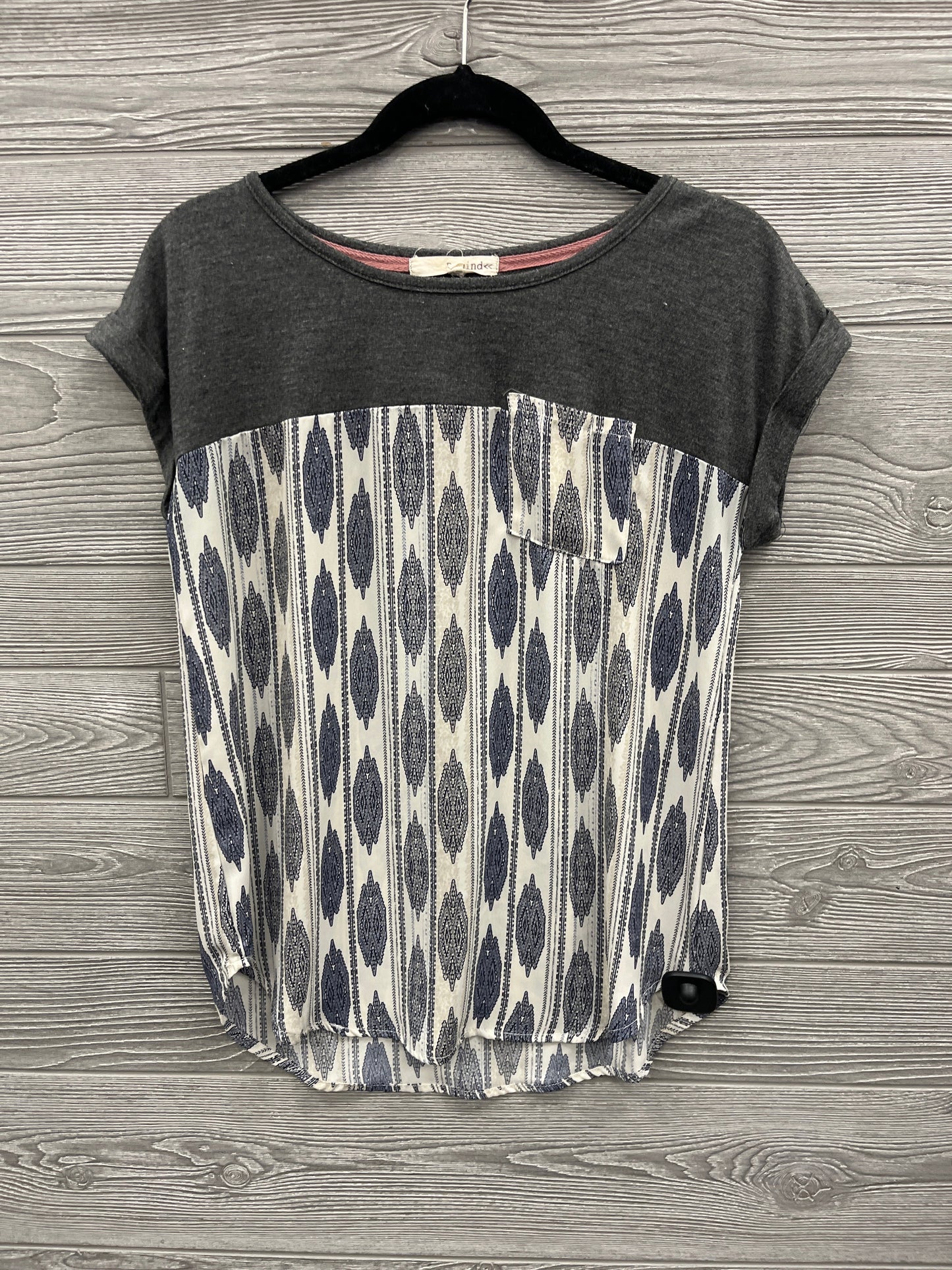 Top Short Sleeve By Rewind In Grey, Size: M