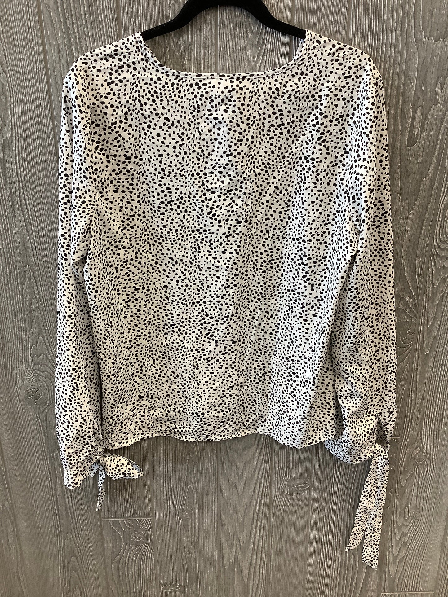 Top Long Sleeve By Shein In Black & White, Size: L