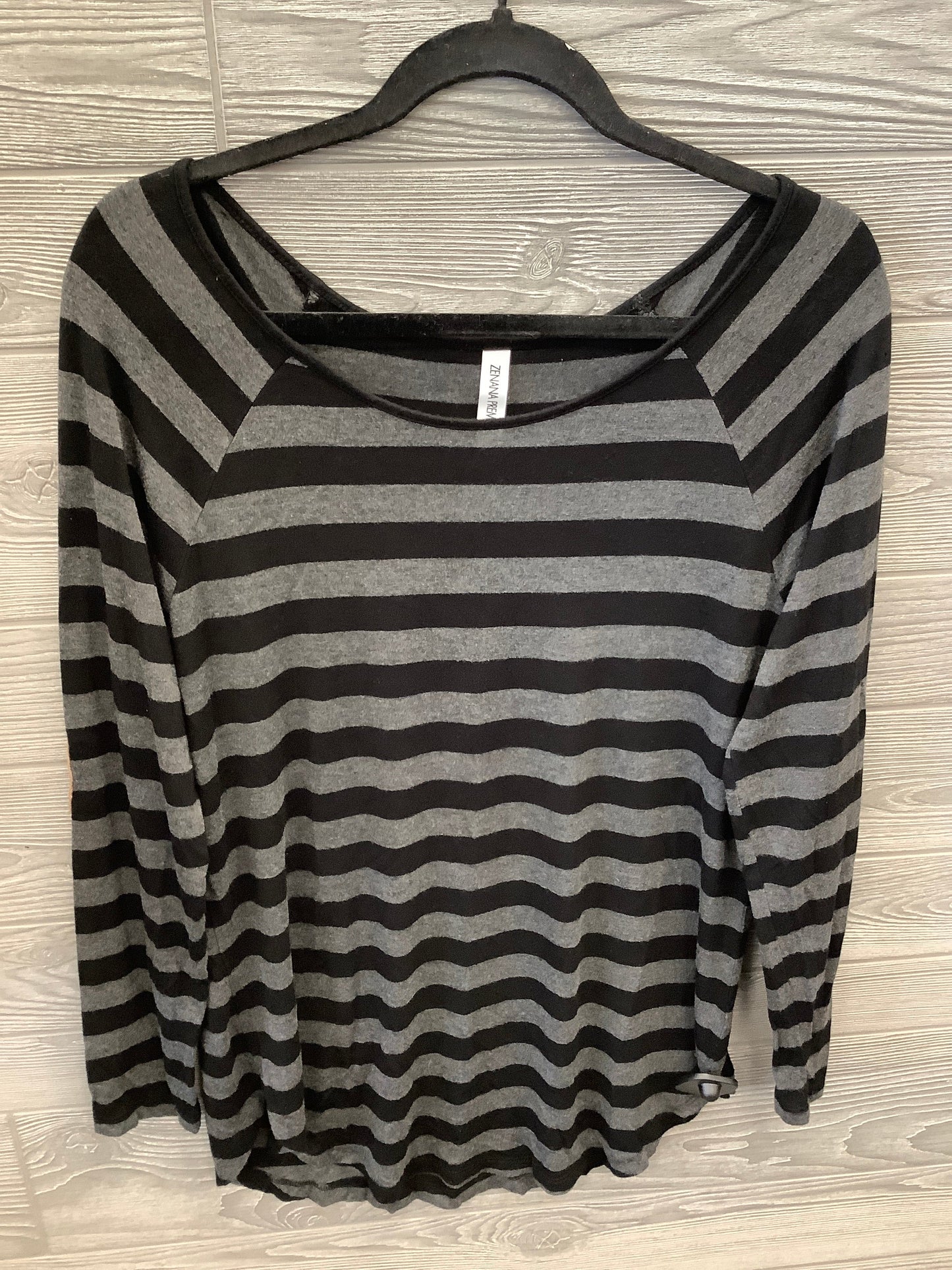 Top Long Sleeve By Zenana Outfitters In Black, Size: L