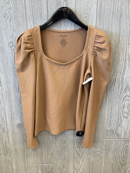 Top Long Sleeve By Nine West In Brown, Size: Xs