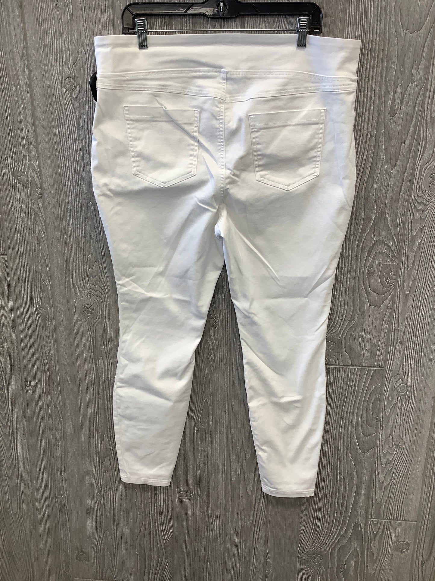 Jeans Straight By Terra & Sky In White, Size: 16