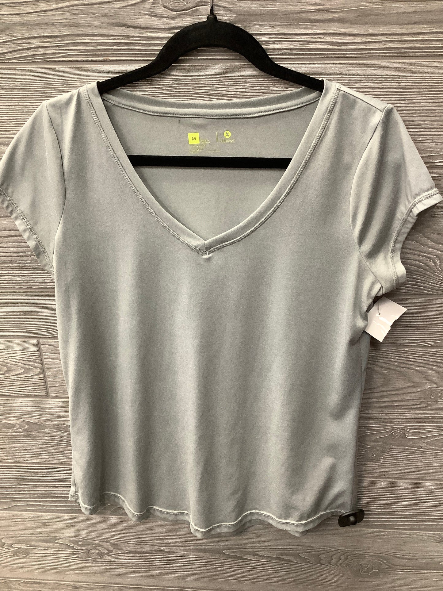 Athletic Top Short Sleeve By Xersion In Grey, Size: M