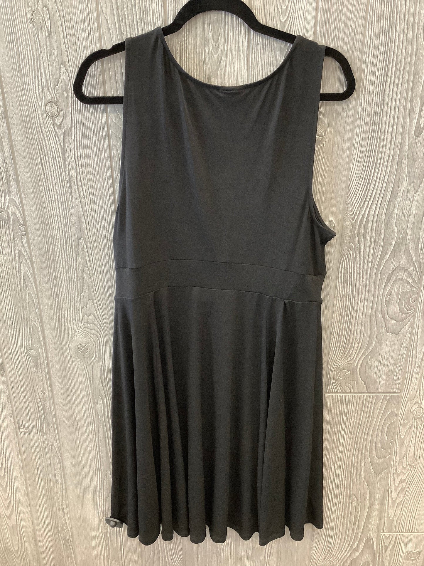 Dress Casual Midi By Torrid In Black, Size: 2x