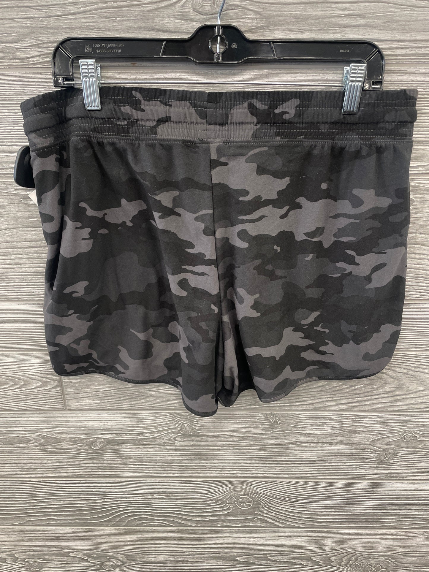 Shorts By Athletic Works In Camouflage Print, Size: L