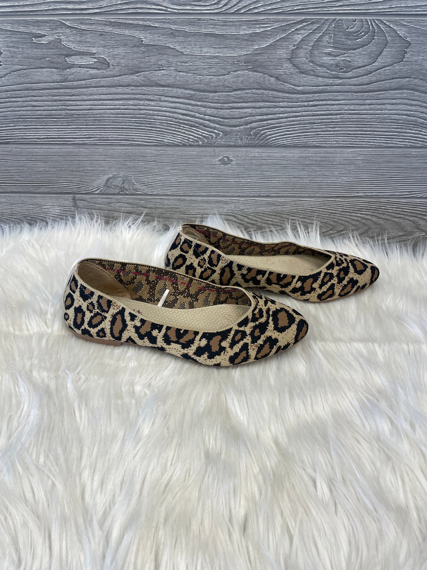 Shoes Flats By Skechers In Animal Print, Size: 9