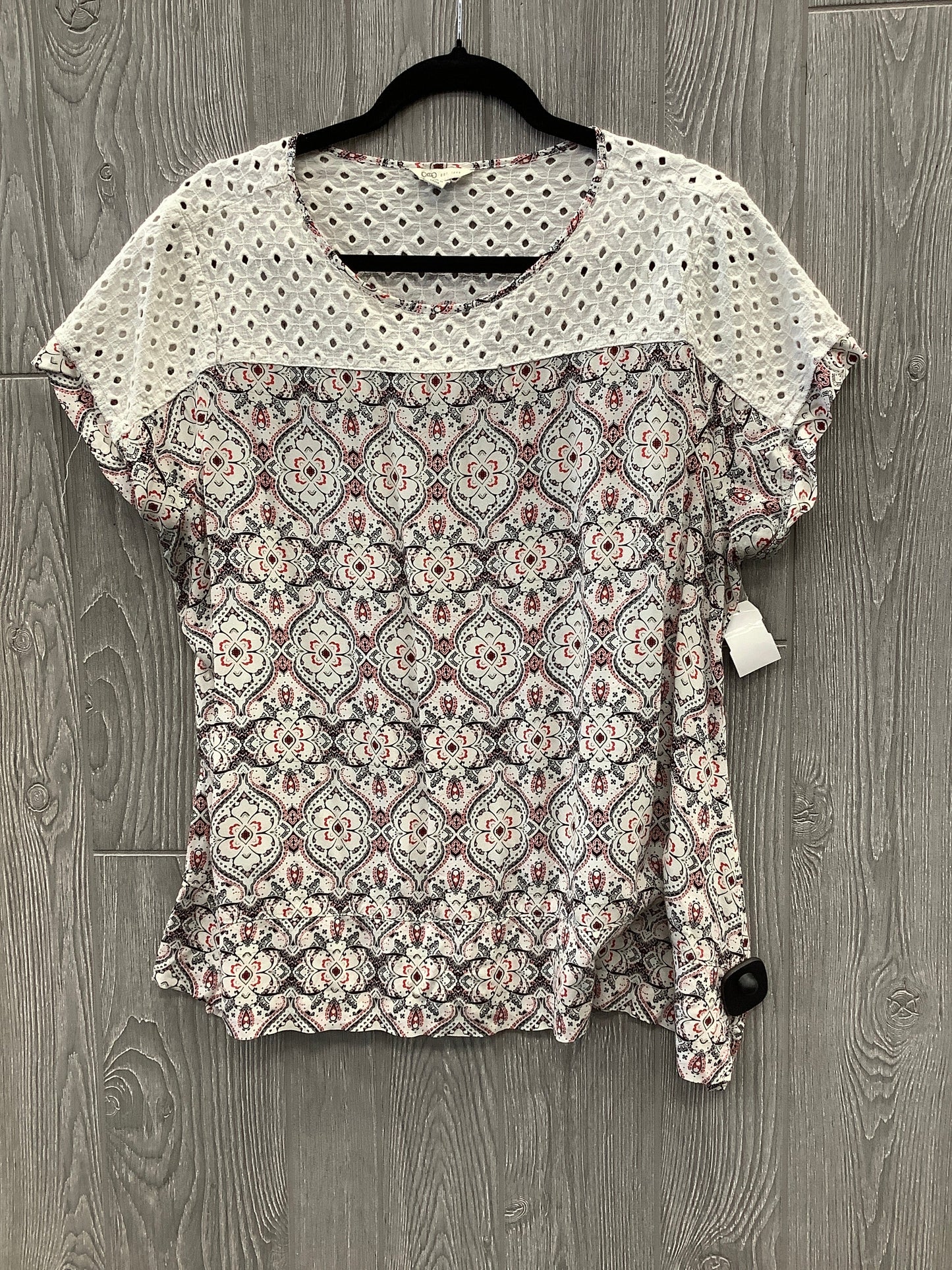 Top Short Sleeve By Cato In White, Size: 1x