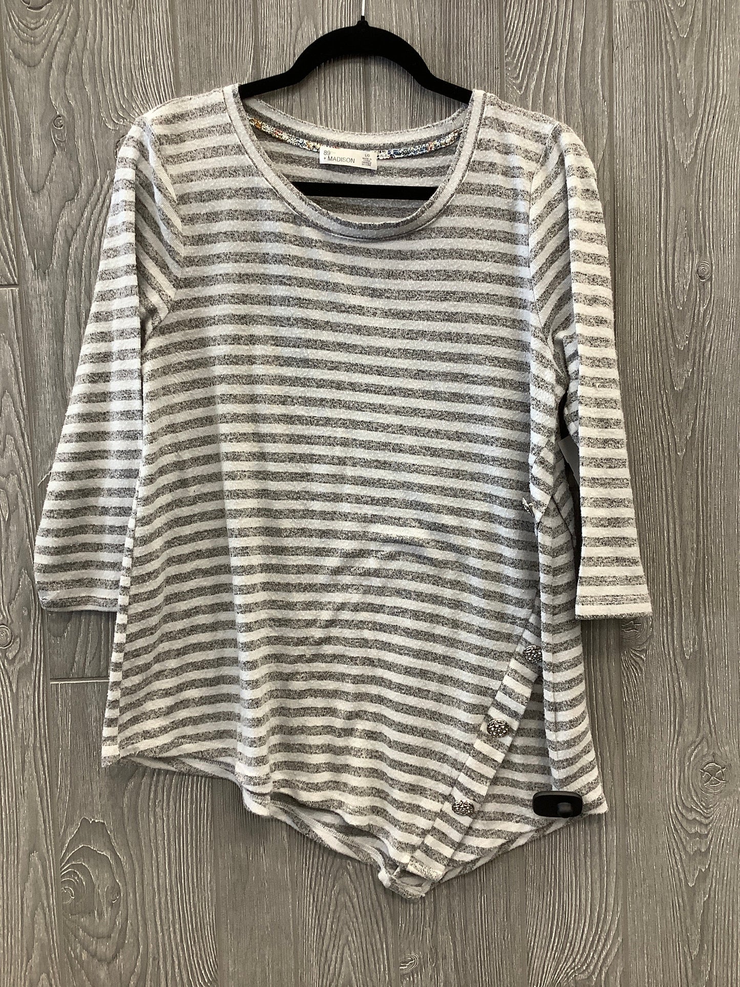 Top 3/4 Sleeve By 89th And Madison In Striped Pattern, Size: L