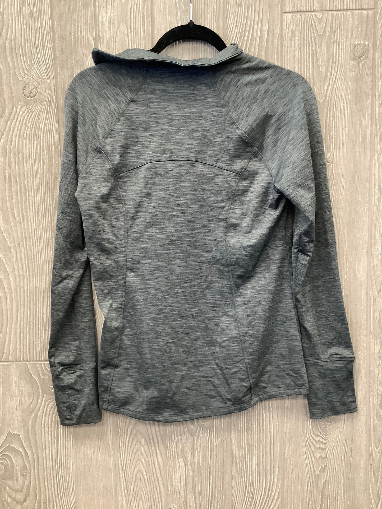 Athletic Top Long Sleeve Collar By Layer 8 In Grey, Size: M