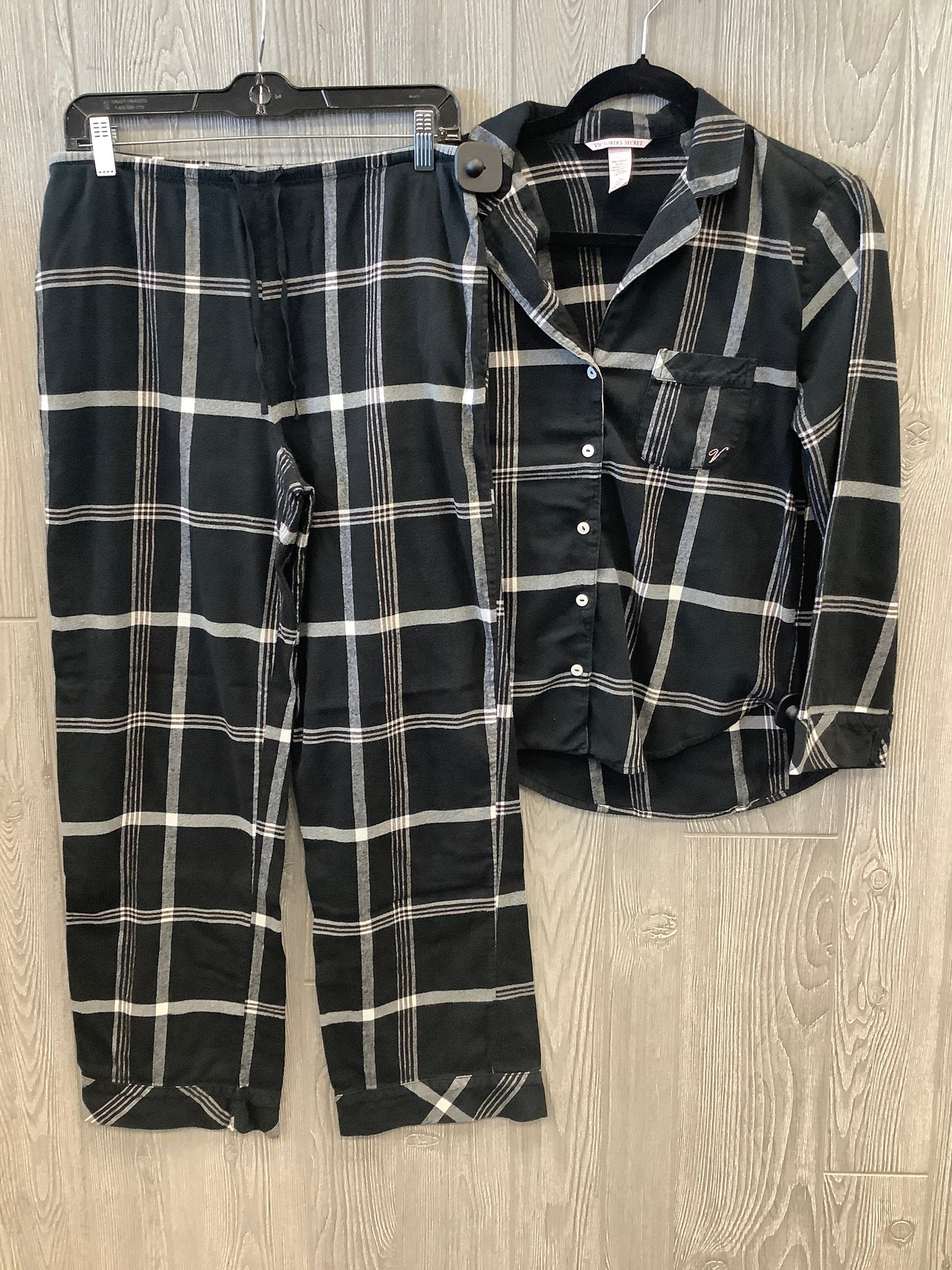 Pajamas 2pc By Victorias Secret In Plaid Pattern, Size: M