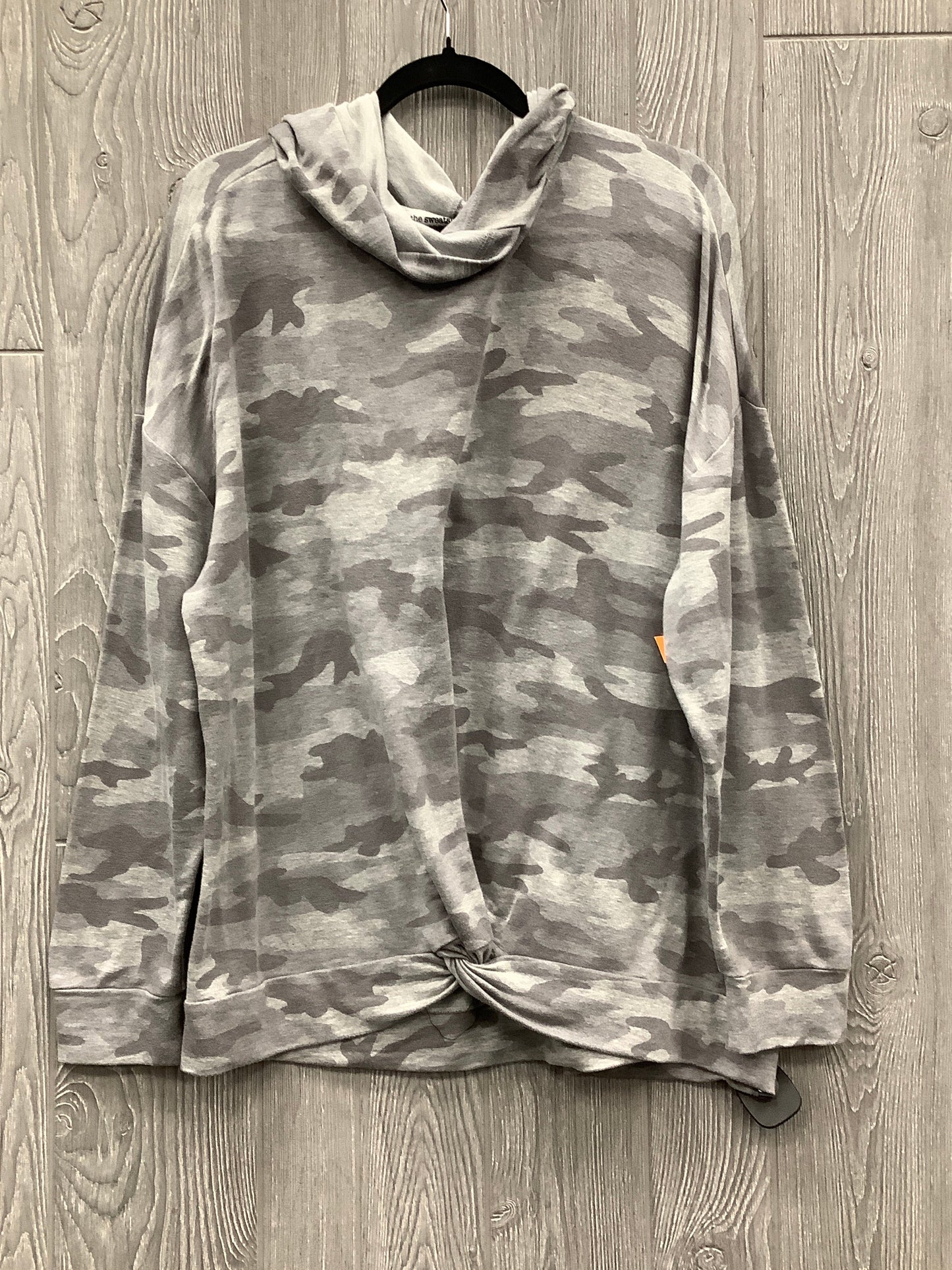 Top Long Sleeve By Clothes Mentor In Camouflage Print, Size: 1x