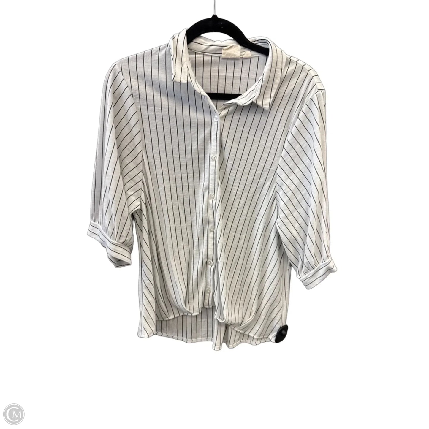 Top Short Sleeve By Clothes Mentor In Striped Pattern, Size: M
