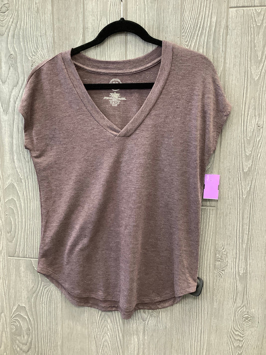 Top Short Sleeve Basic By Maurices In Brown, Size: S