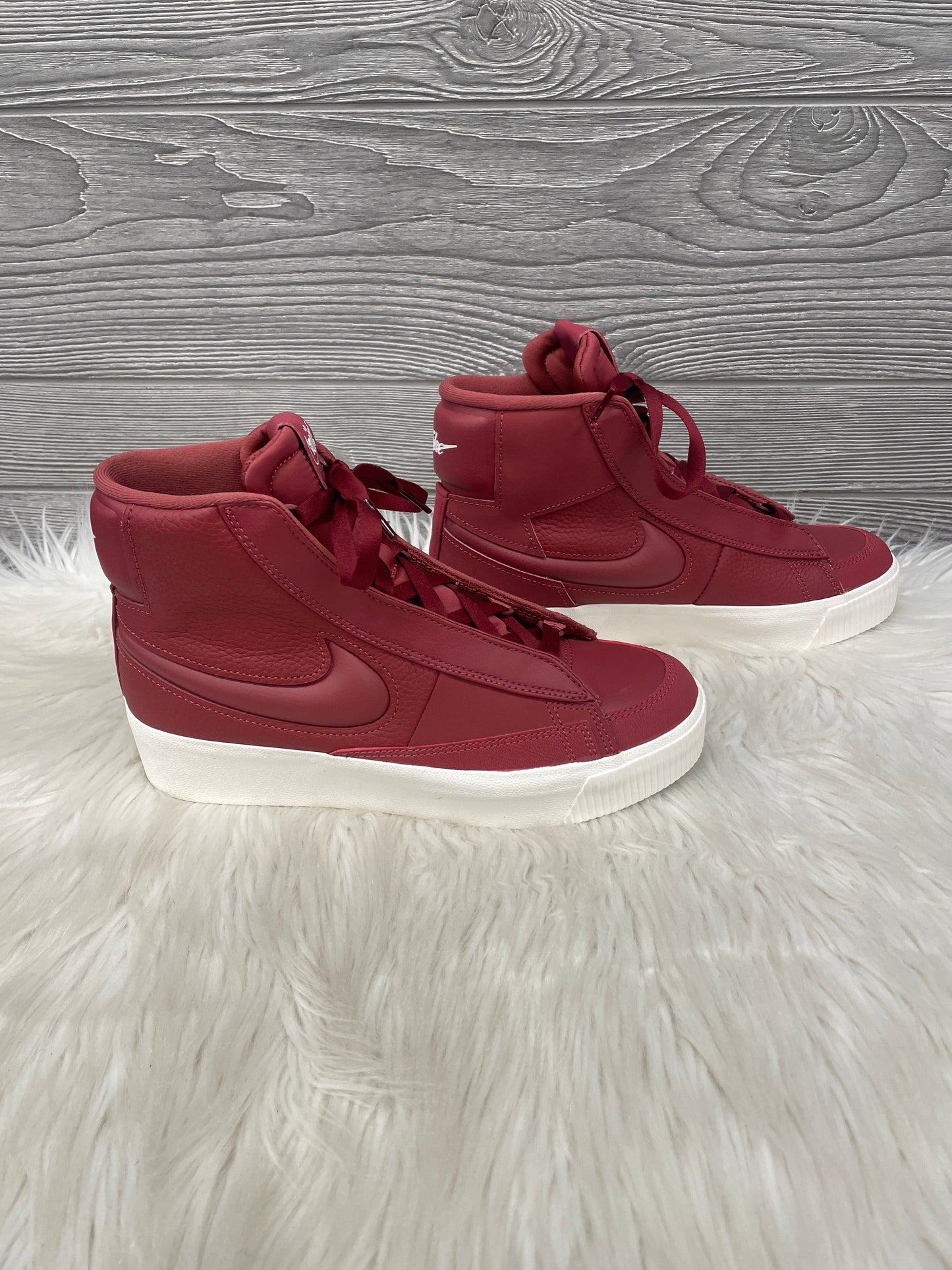 Shoes Sneakers By Nike In Red, Size: 8