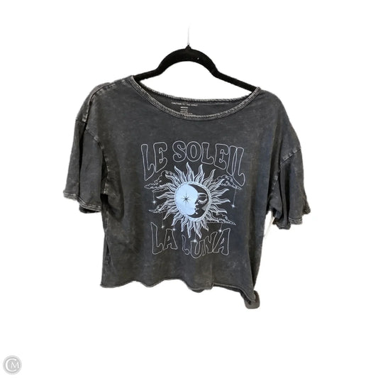 Top Short Sleeve By Caution To The Wind In Grey, Size: M