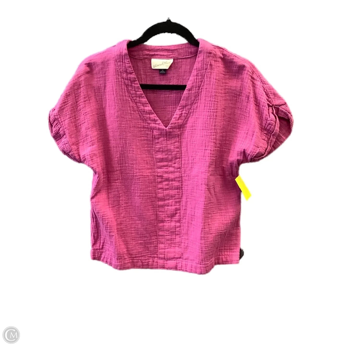 Top Short Sleeve By Universal Thread In Pink, Size: Xs