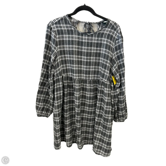 Dress Casual Short By Wild Fable In Plaid Pattern, Size: M