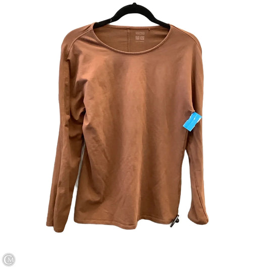Top Long Sleeve Basic By Uniqlo In Brown, Size: M