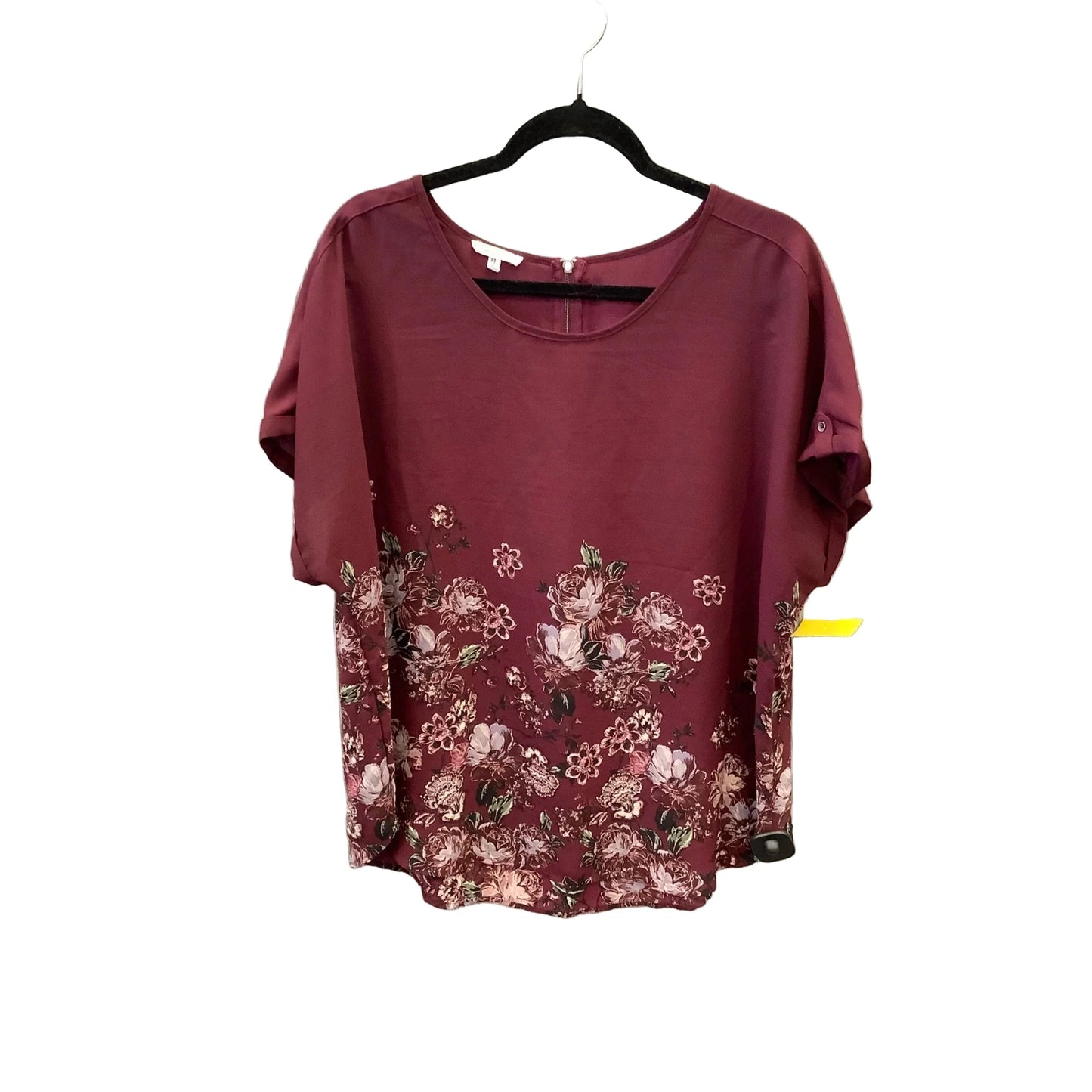 Top Short Sleeve By Maurices In Red, Size: Xl