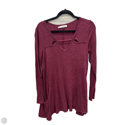 Top Long Sleeve By Maurices In Red, Size: Xl