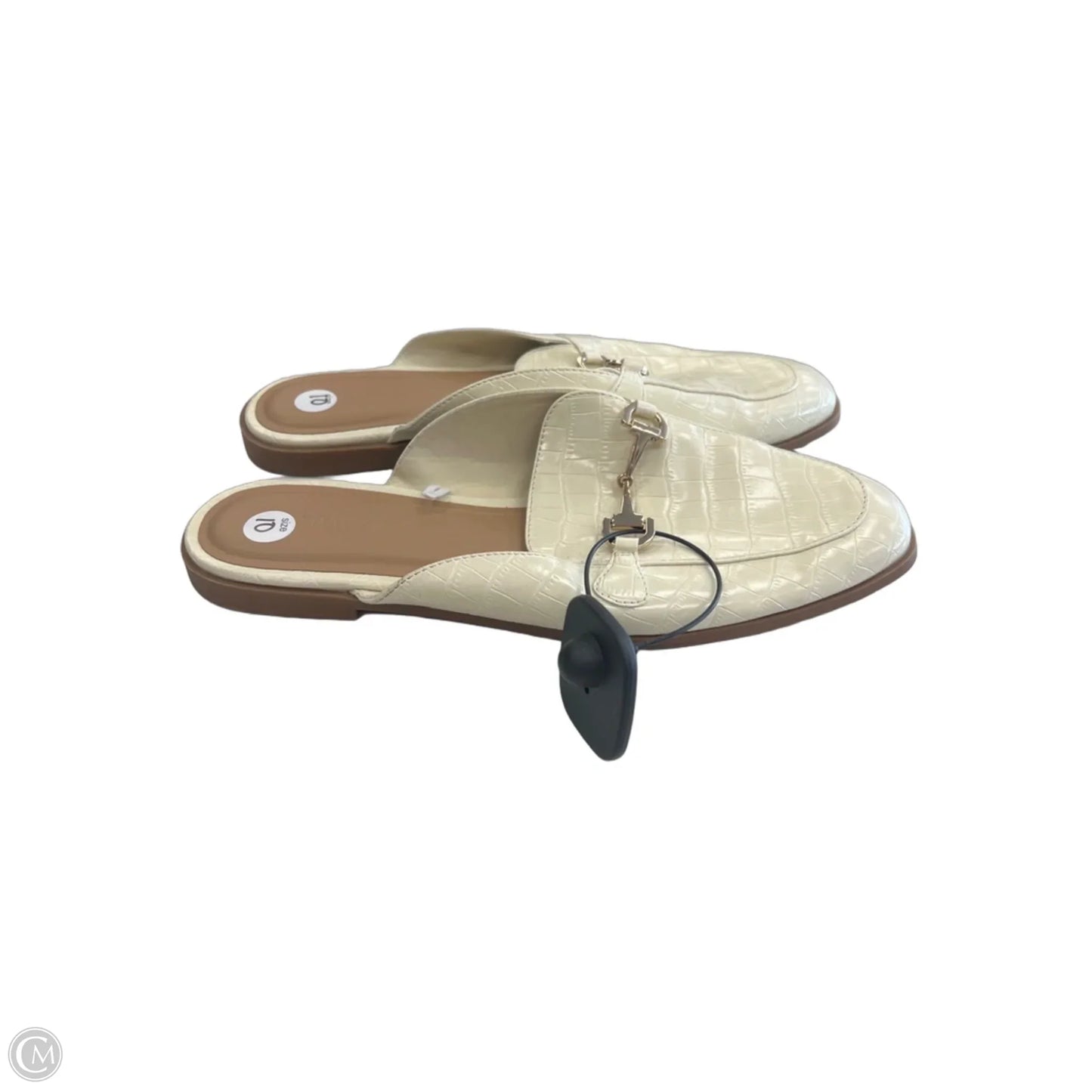 Shoes Flats By Old Navy In Cream, Size: 10