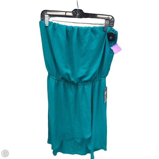 Dress Casual Short By Express In Green, Size: M