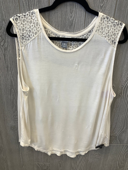 Top Sleeveless By Old Navy In White, Size: Xl