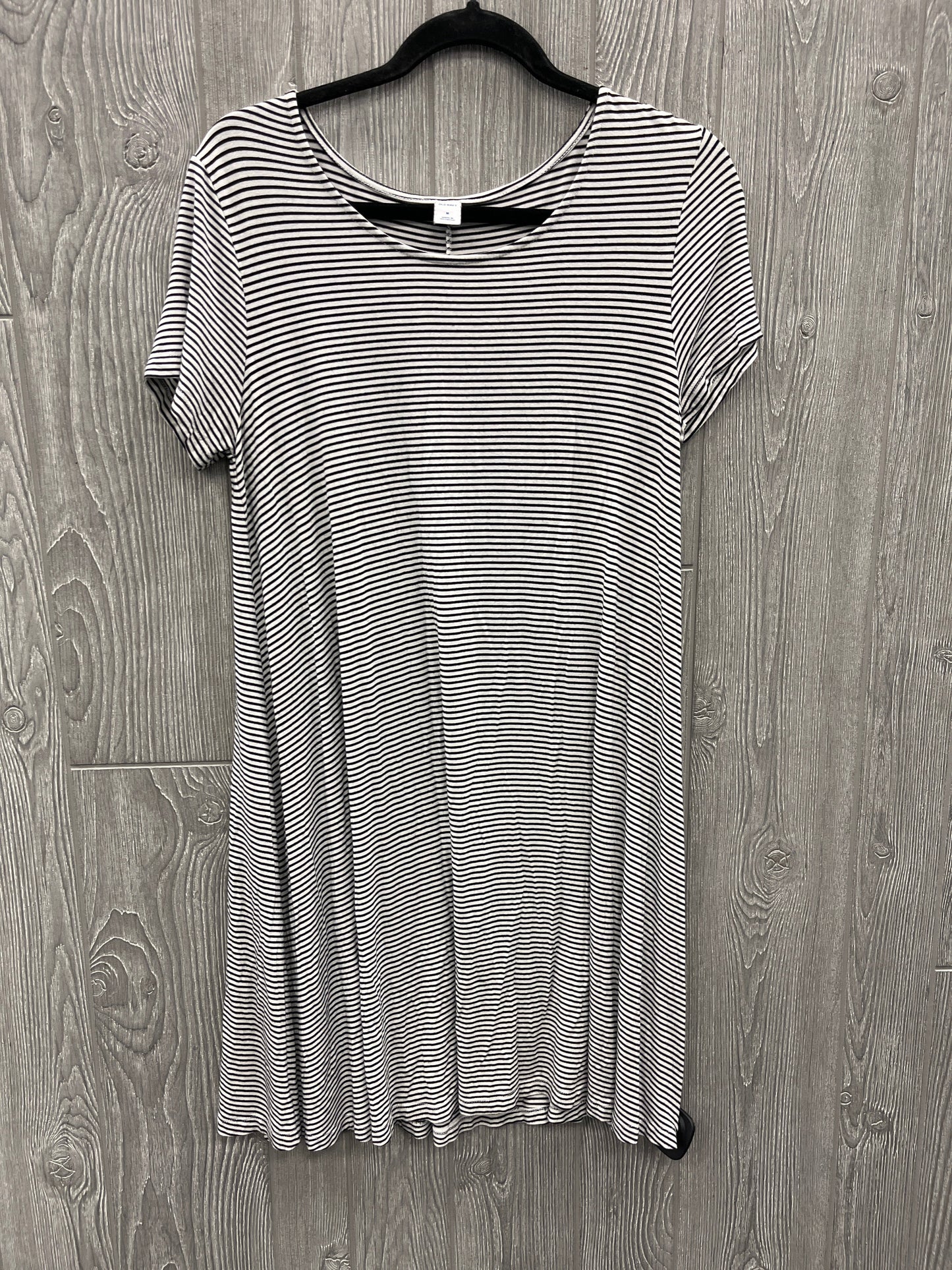 Dress Casual Midi By Old Navy In Striped Pattern, Size: M