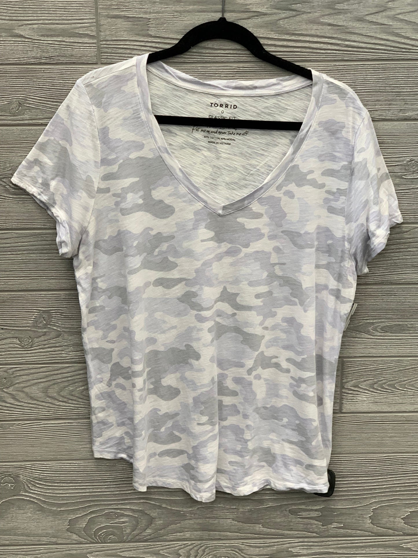 Camouflage Print Top Short Sleeve Torrid, Size L