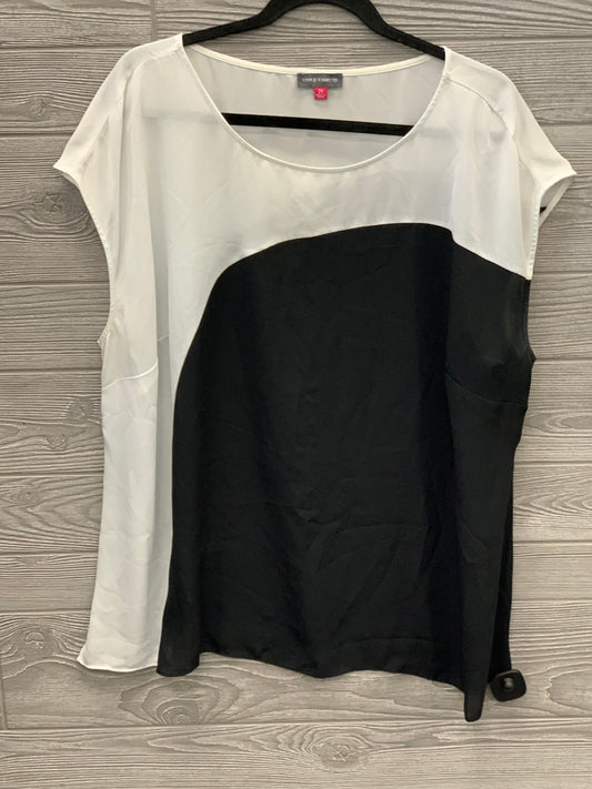 Black & White Top Short Sleeve Vince Camuto, Size 2x