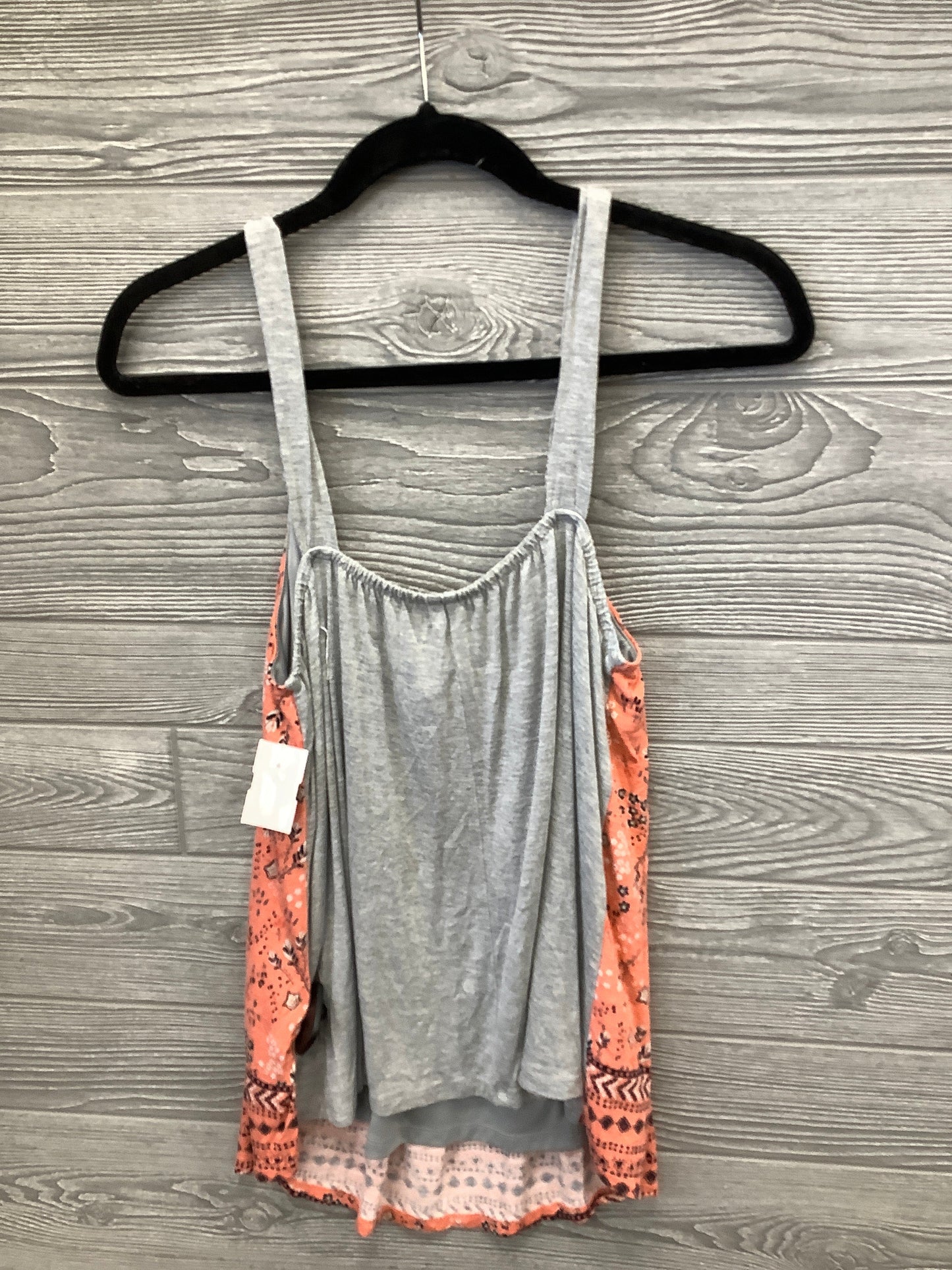 Top Sleeveless By Maurices In Coral, Size: M