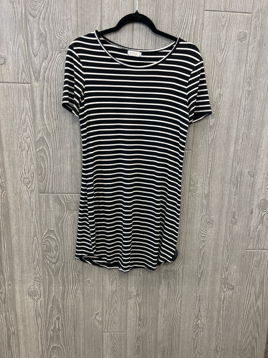 Dress Casual Midi By Clothes Mentor In Striped Pattern, Size: S