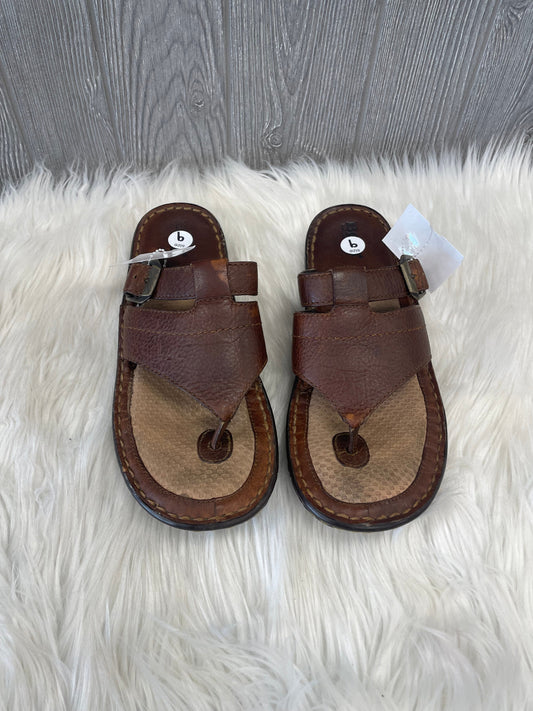 Brown Sandals Flats Born, Size 9