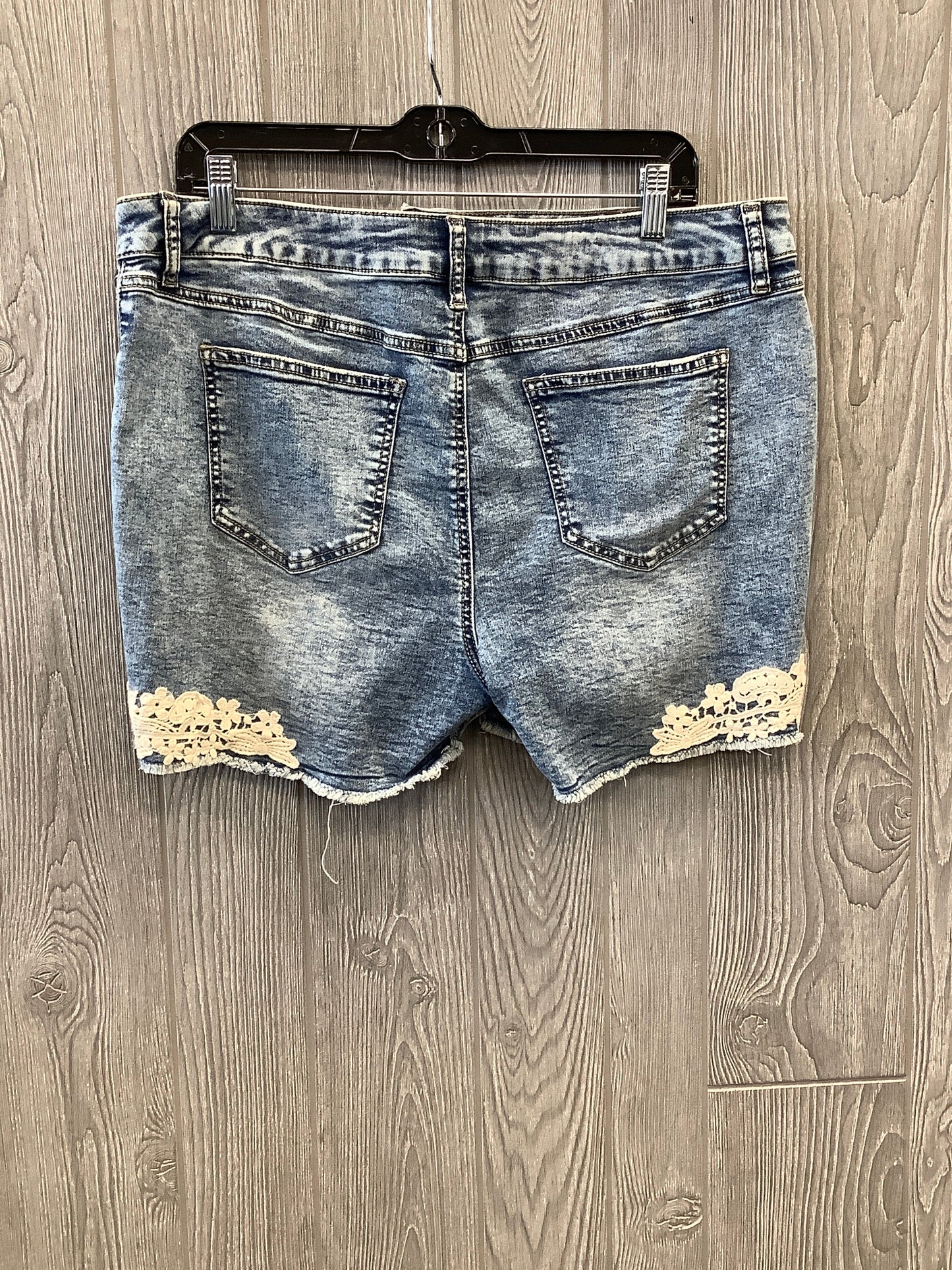 Shorts By Cato In Blue Denim, Size: 16