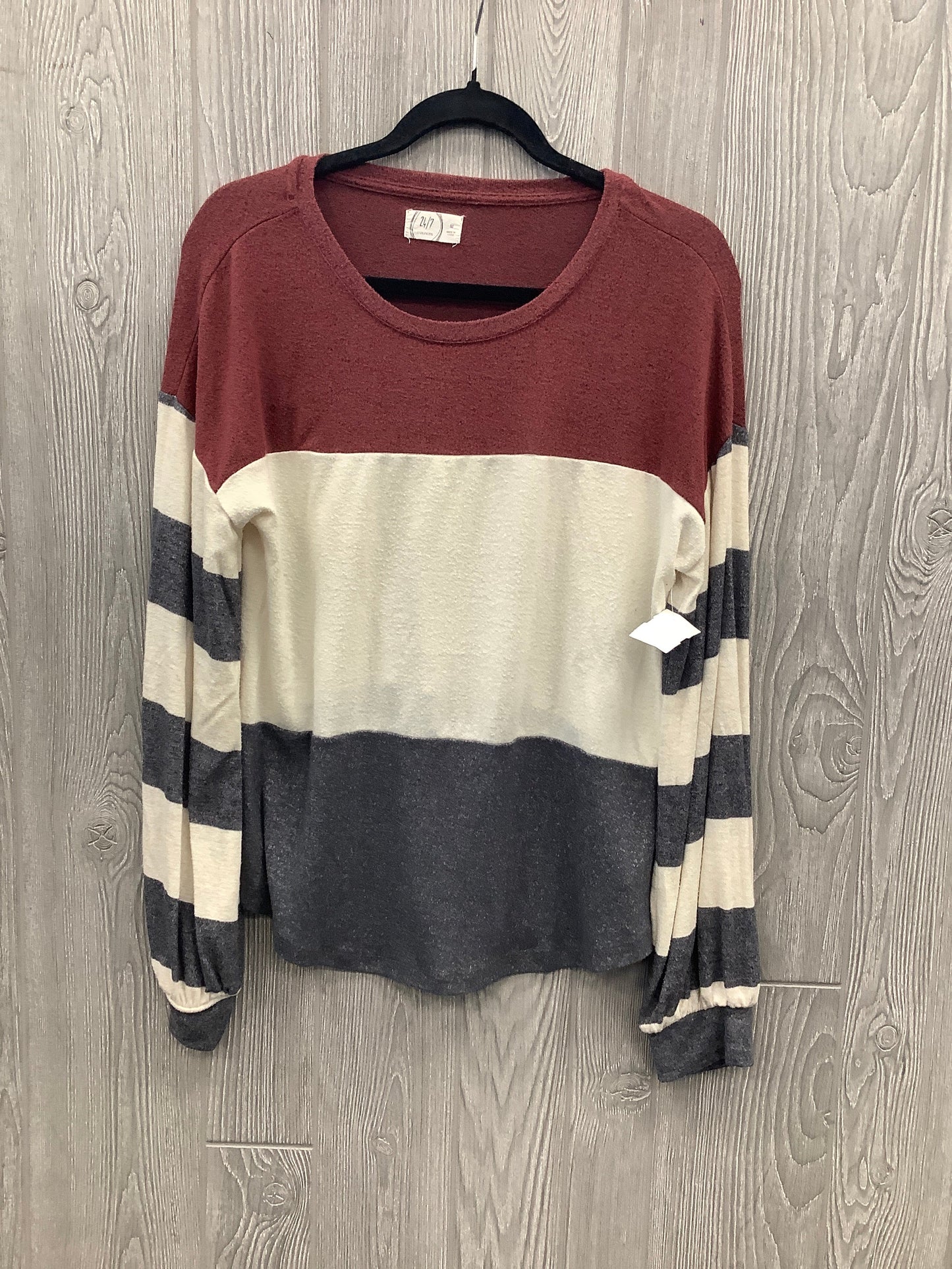 Top Long Sleeve By Maurices In Multi-colored, Size: M