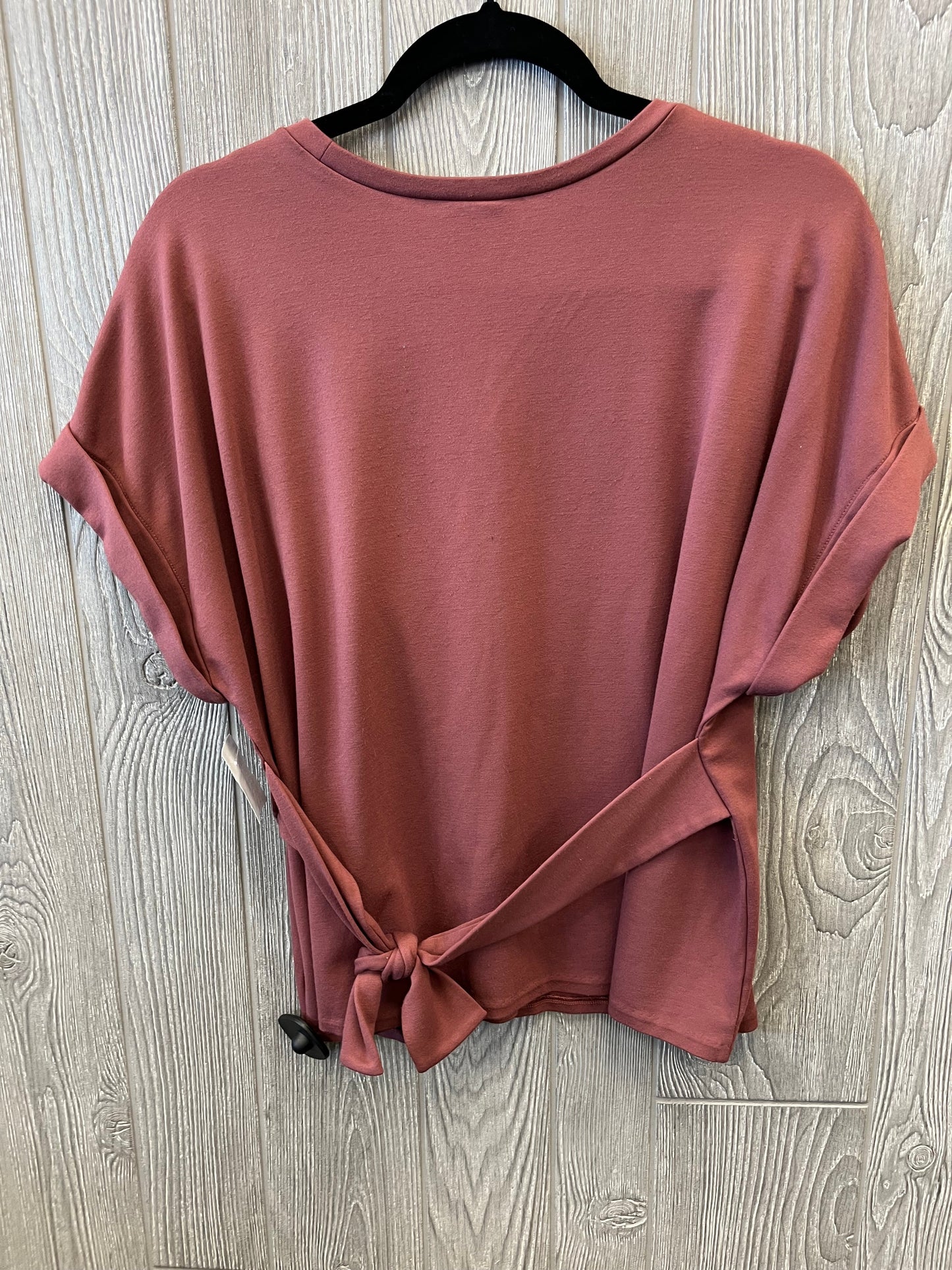 Top Short Sleeve By Express In Red, Size: M