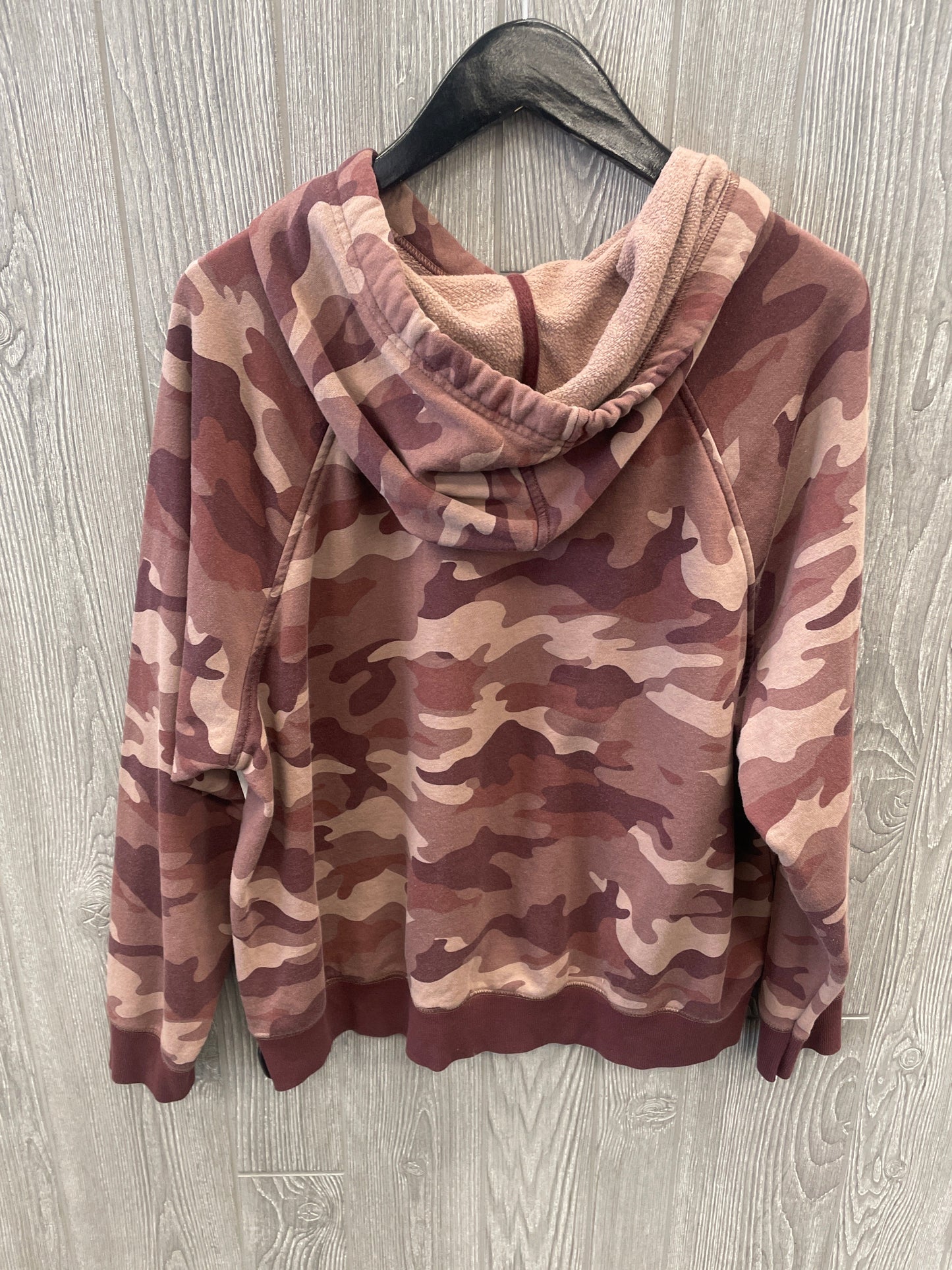 Sweatshirt Hoodie By Old Navy In Camouflage Print, Size: Xl