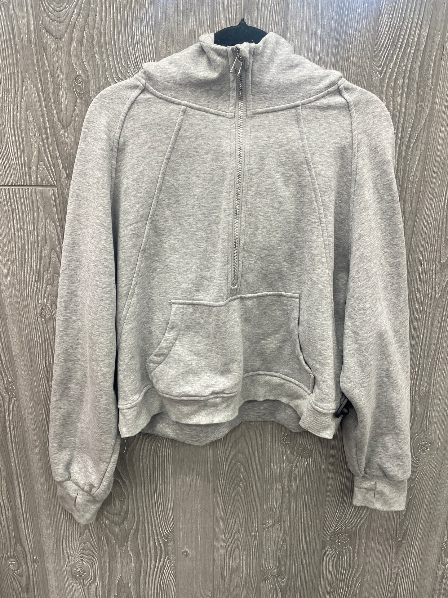 Sweatshirt Hoodie By Clothes Mentor In Grey, Size: Xl