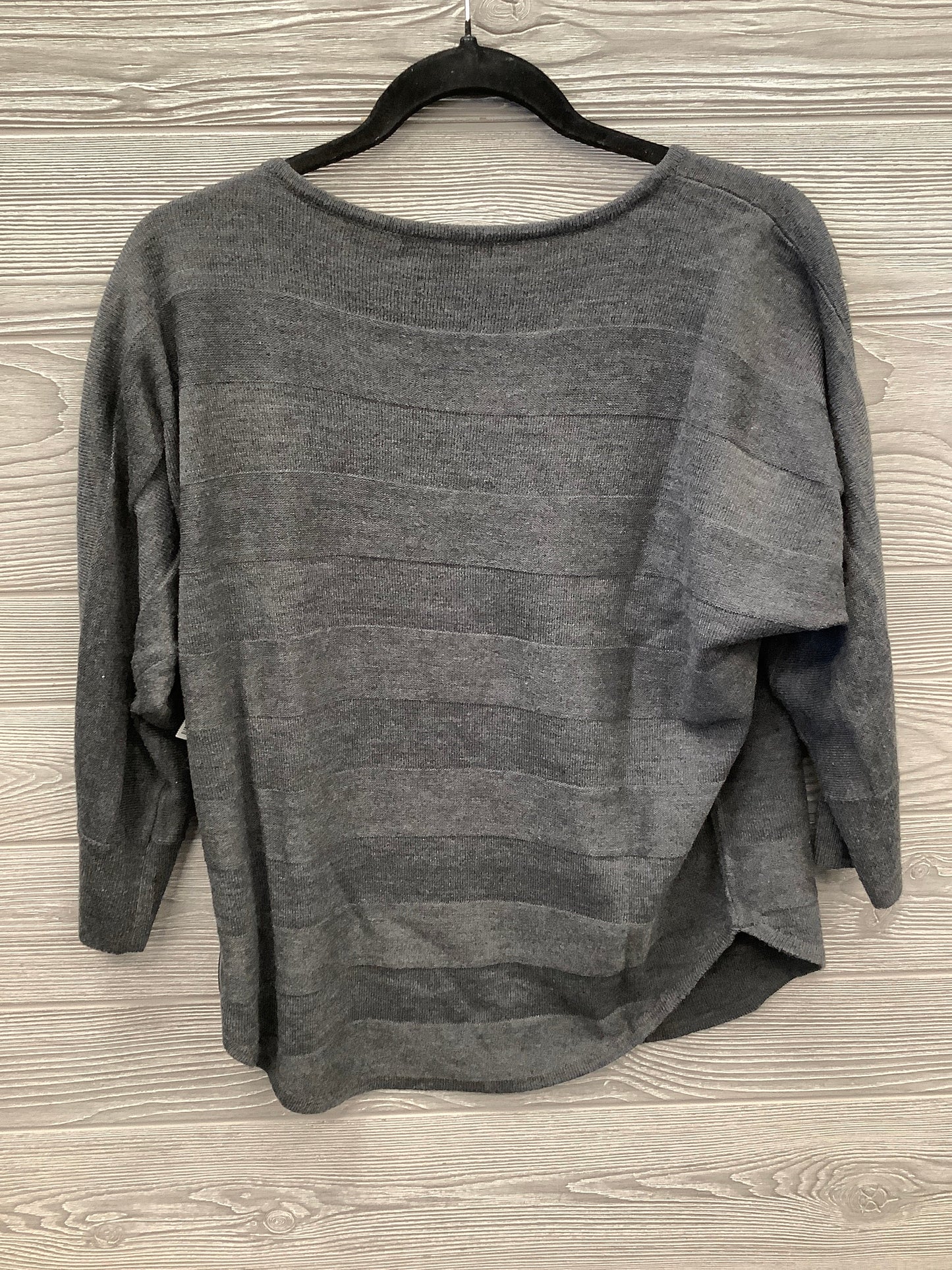 Top Long Sleeve By Design History In Grey, Size: M