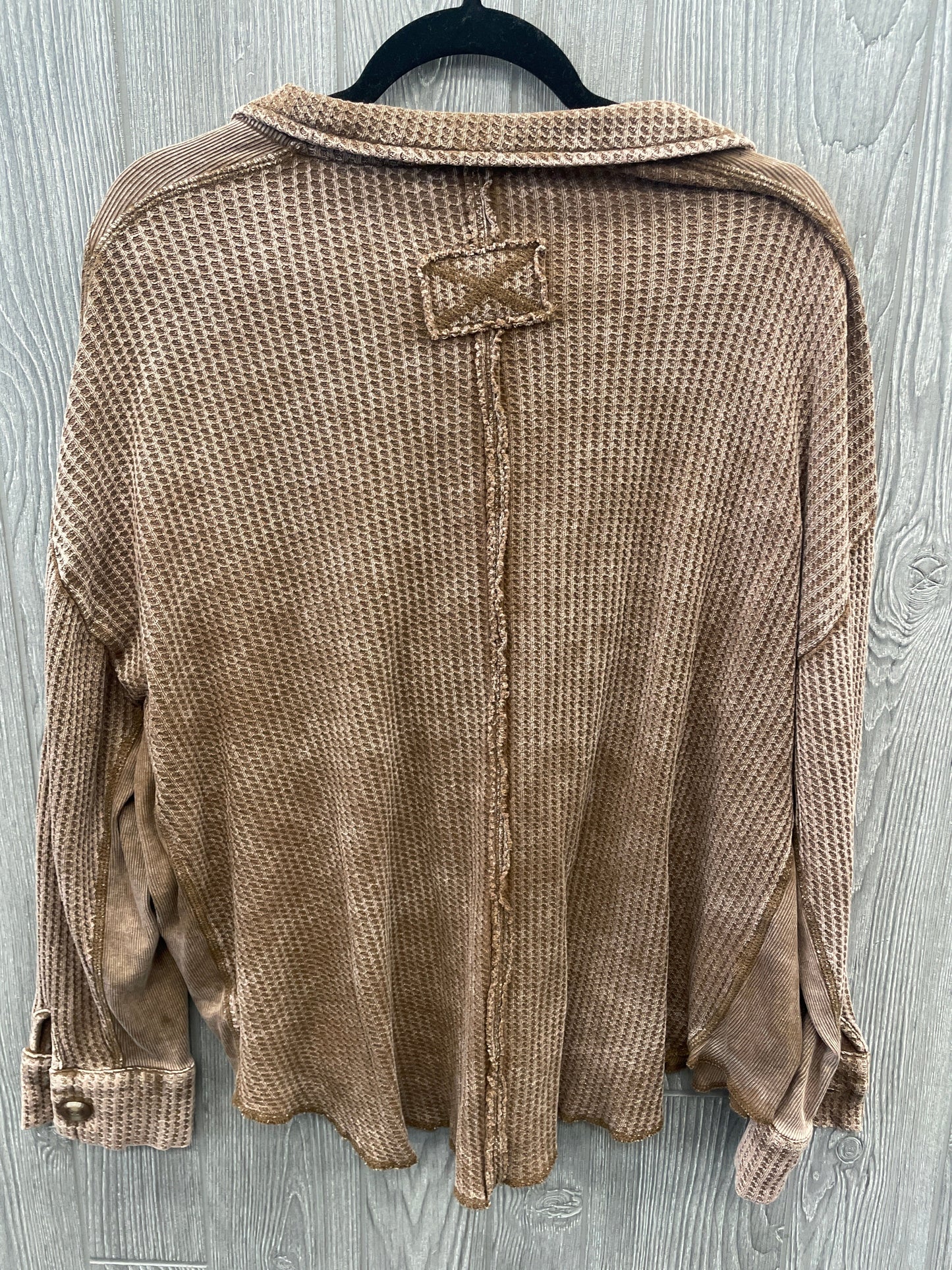 Top Long Sleeve By Zenana Outfitters In Brown, Size: L